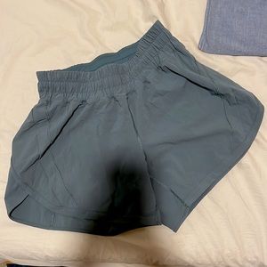 TRACK THAT MID-RISE SHORT 5" - Tidewater Teal - Size 6